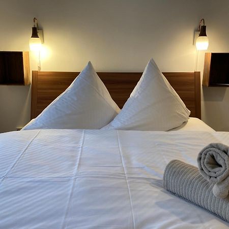 Minimal Hostel No 41 Берлин Екстериор снимка