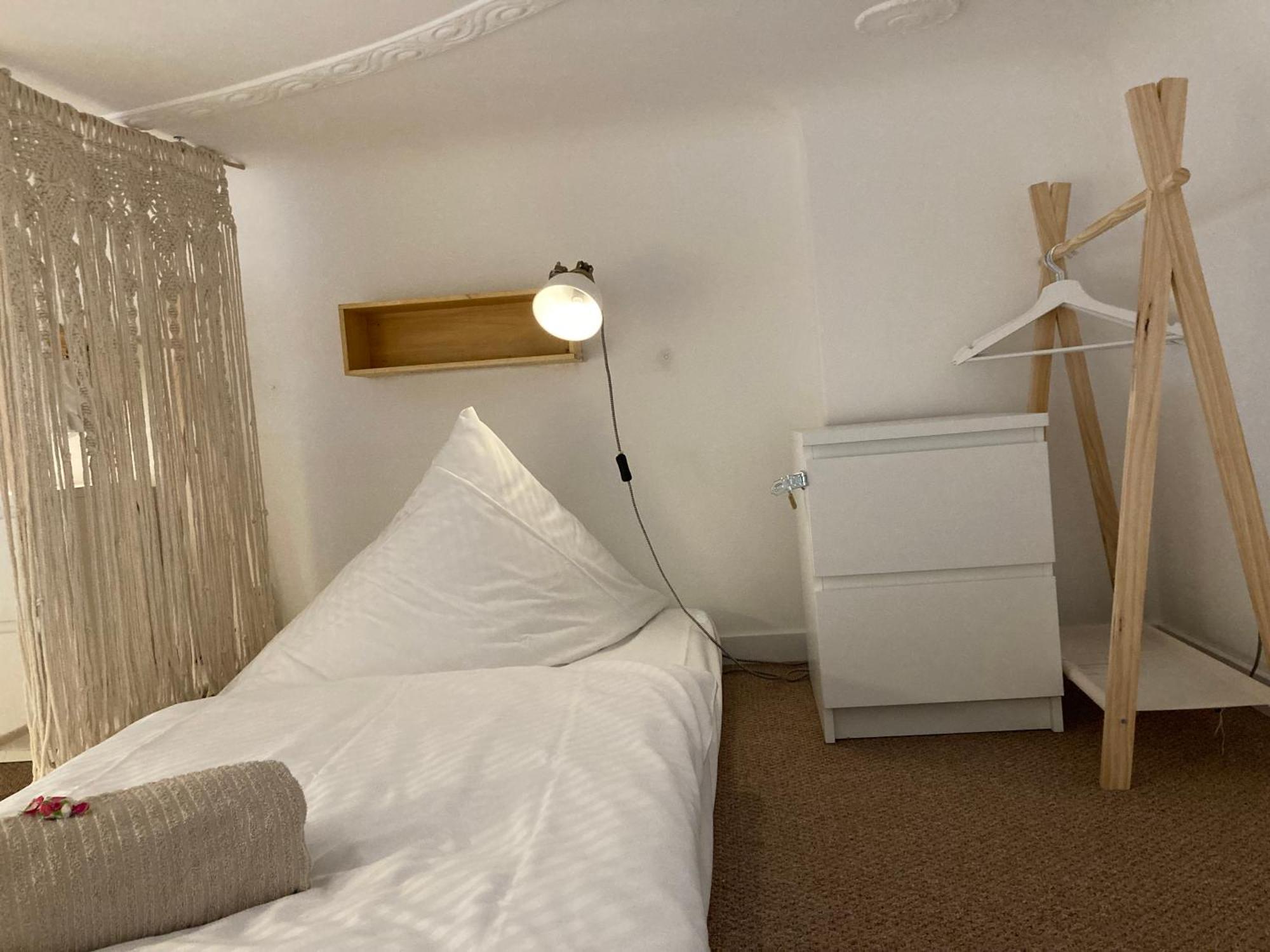 Minimal Hostel No 41 Берлин Екстериор снимка