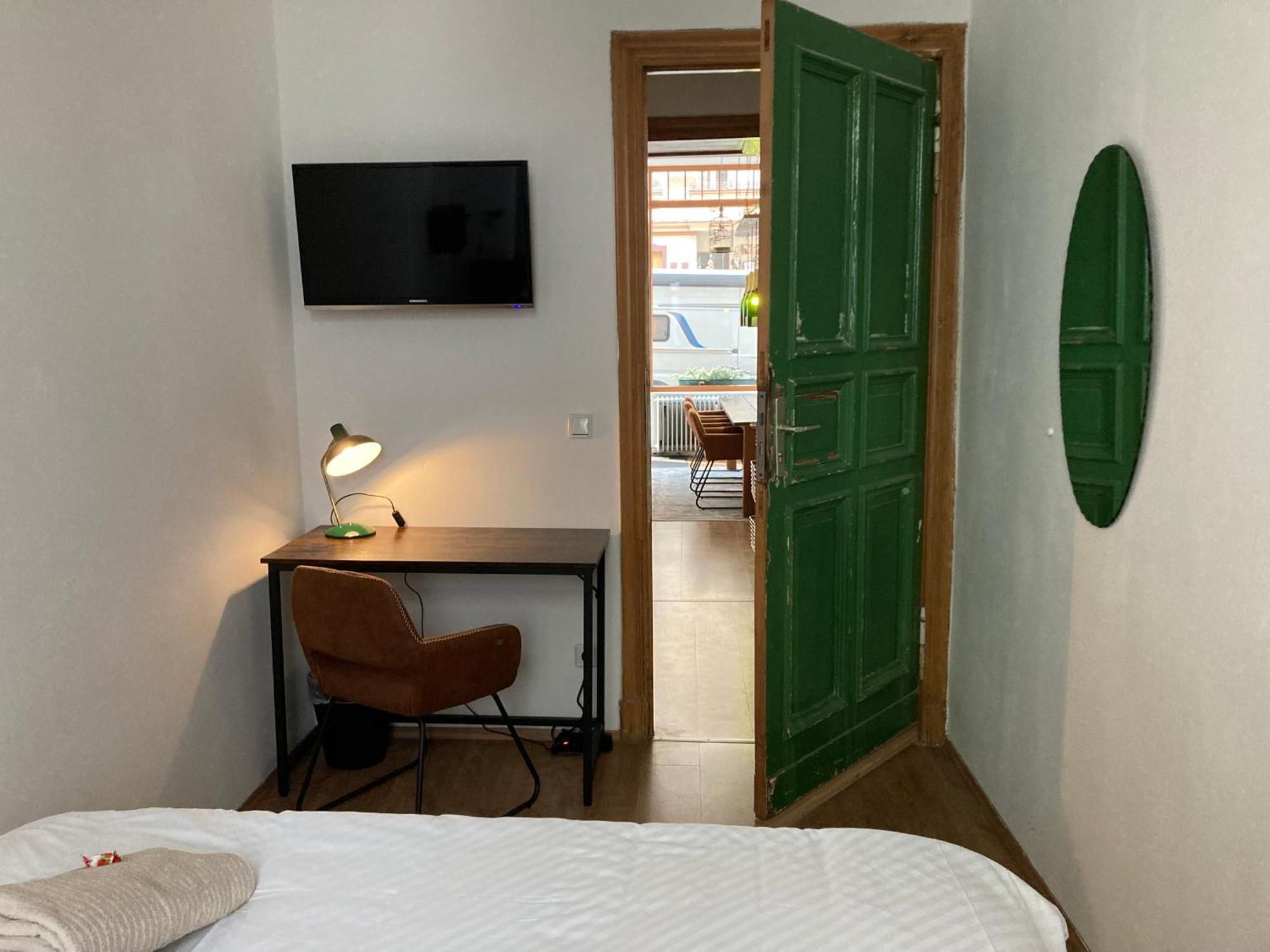 Minimal Hostel No 41 Берлин Екстериор снимка